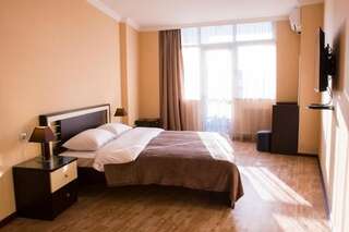 Мини-отель Pirosmani hotel Батуми Двухместный номер с 2 отдельными кроватями-2